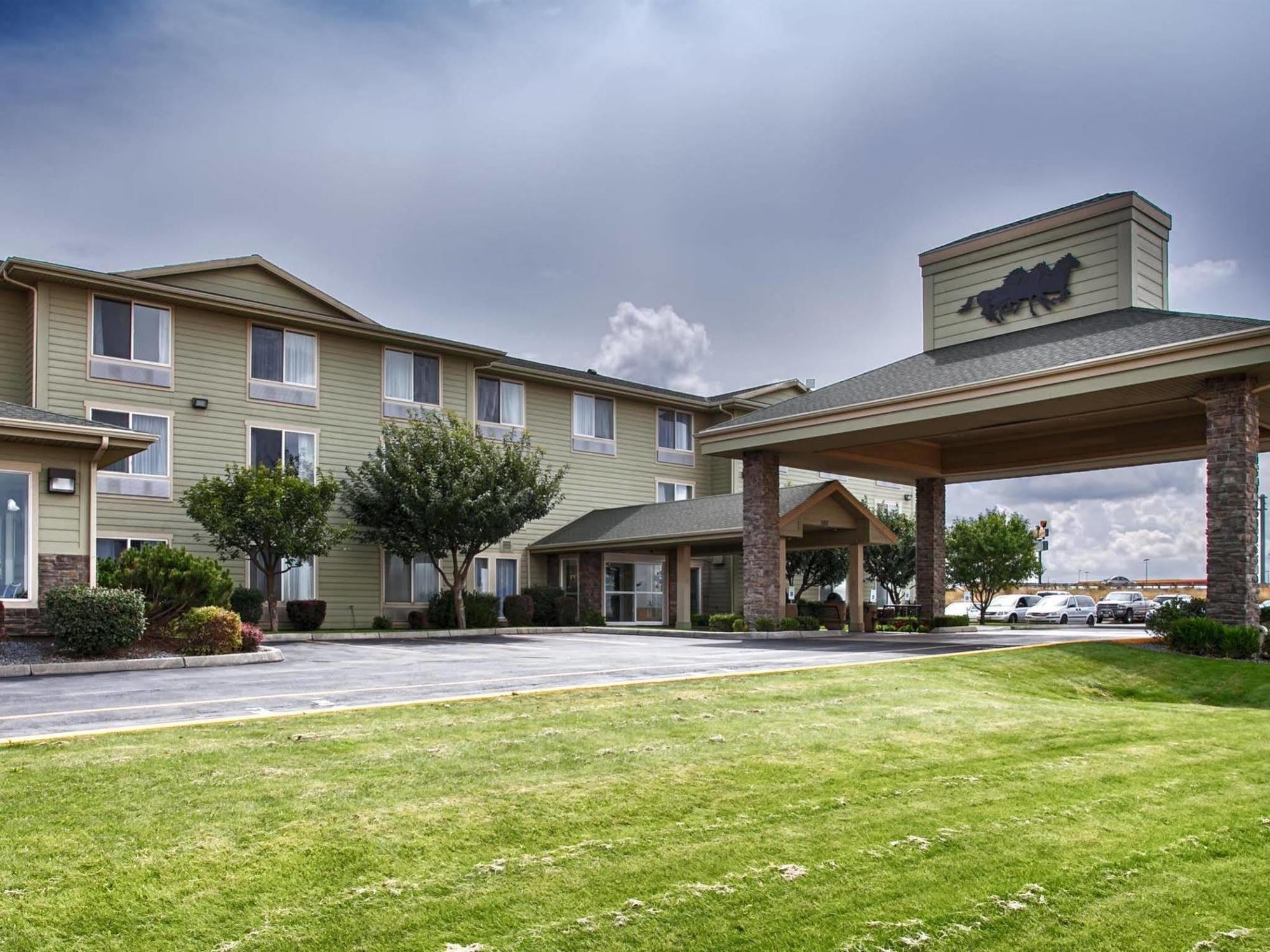 Best Western Bronco Inn Ritzville Экстерьер фото